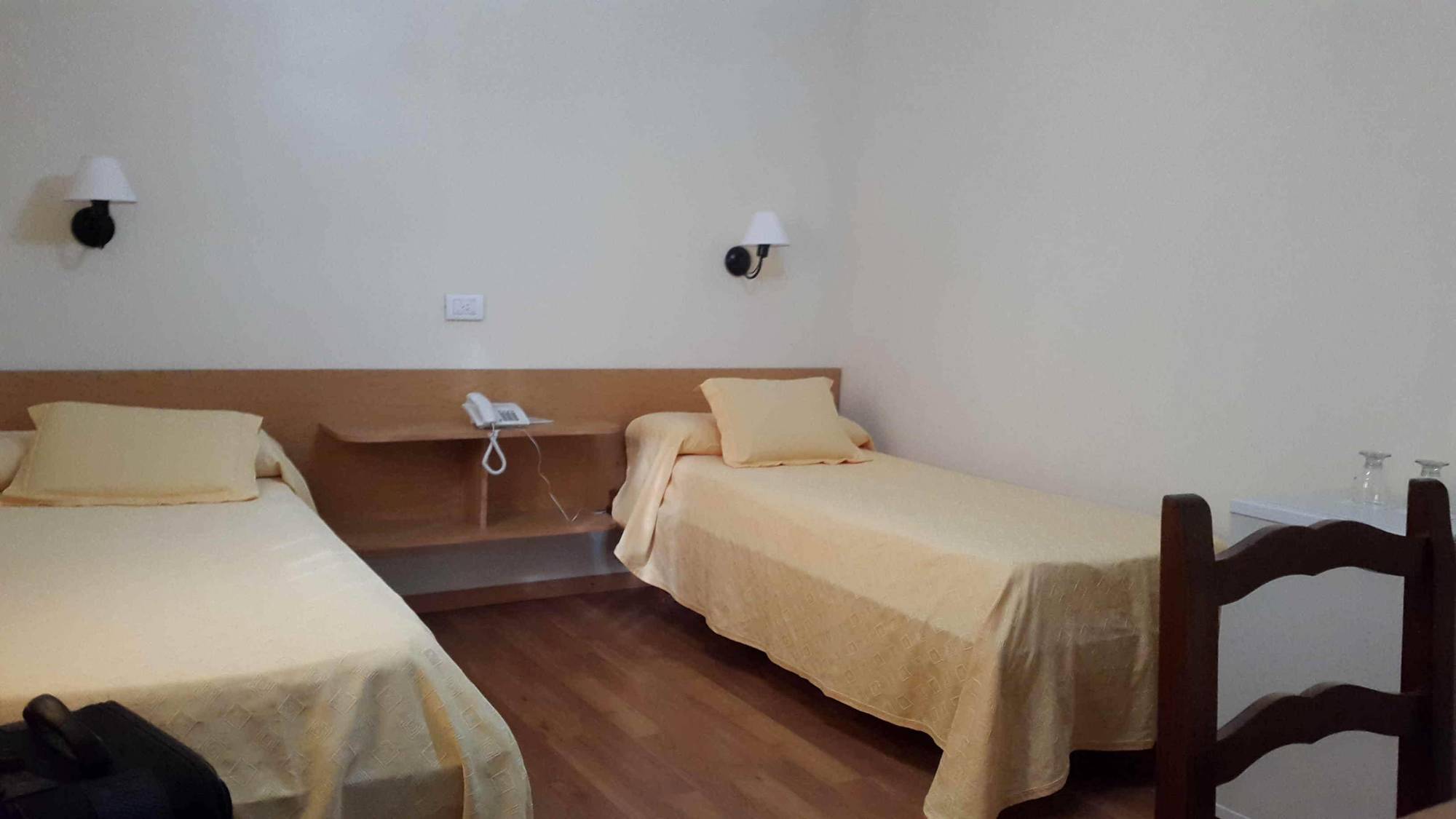 Hotel Mayoral Rosario Bagian luar foto